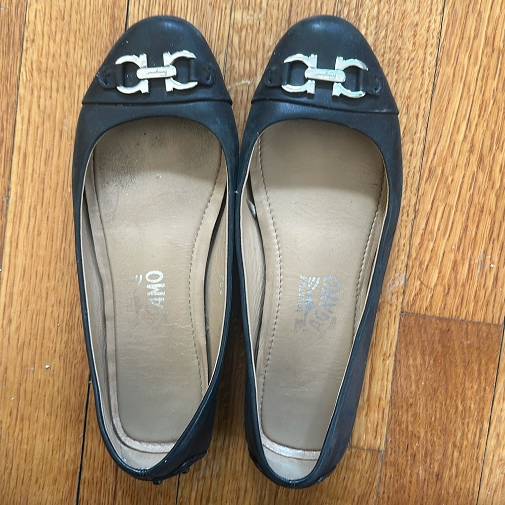 Salvatore Ferragamo Women Flat - 5.5